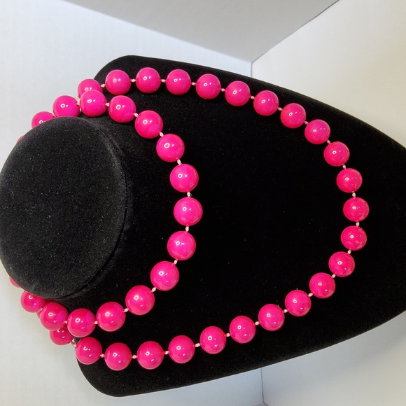 Spring-time costume necklaces lot of three - Picture 3 of 8